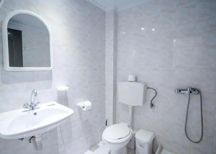 Maui Poolside Hotel Laganas