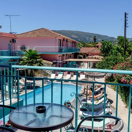 Maui Poolside מלון לגאנאס