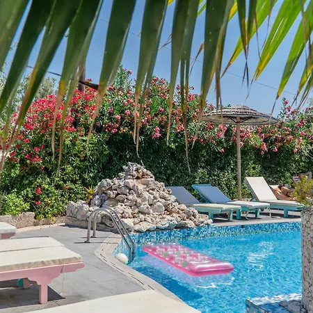 Maui Poolside מלון לגאנאס