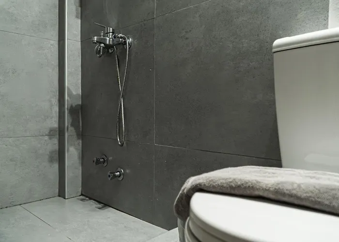 Maui Poolside Laganas