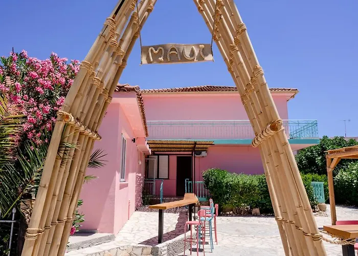 Maui Poolside Laganas