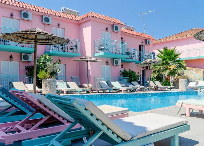 Maui Poolside Laganas